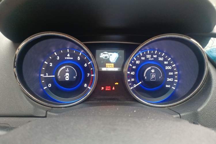 Used Hyundai Sonata 2013 2.4L Automatic Leading Edition China IV Standard Instrument Cluster