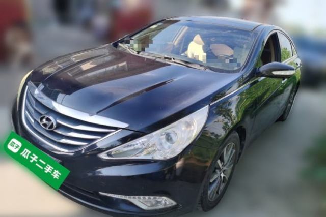Hyundai Sonata 2013 2.4L Automatic Leading Edition China IV Standard с пробегом