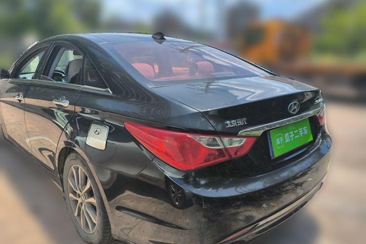 Used Hyundai Sonata 2013 2.4L Automatic Leading Edition China IV Standard Rear Left 45 Deg