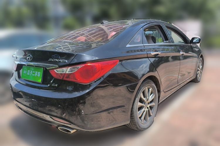 Used Hyundai Sonata 2013 2.4L Automatic Leading Edition China IV Standard Rear Right 45 Deg