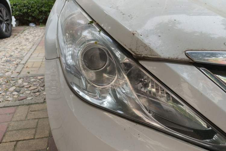 Used Hyundai Sonata 2013 2.0L Automatic Luxury Edition Right Front Headlight