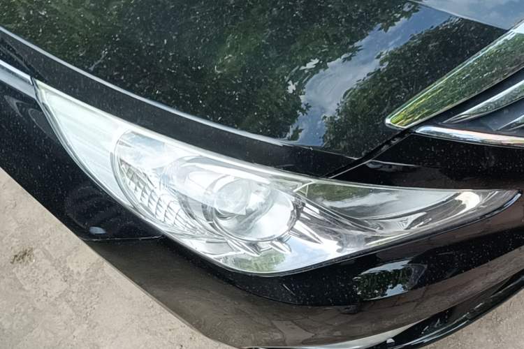 Used Hyundai Sonata 2013 2.0L Automatic Luxury Edition Right Front Headlight