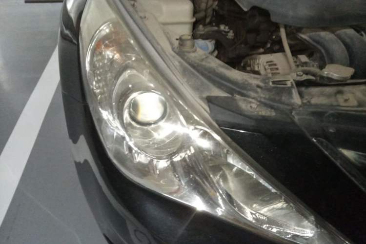 Used Hyundai Sonata 2013 2.0L Automatic Fashion Edition Right Front Headlight