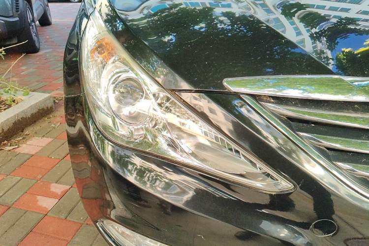 Used Hyundai Sonata 2013 2.0L Automatic Luxury Edition Right Front Headlight