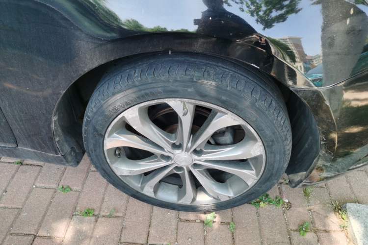 Used Hyundai Sonata 2013 2.4L Automatic Leading Edition China IV Standard Right Front Wheel Hub