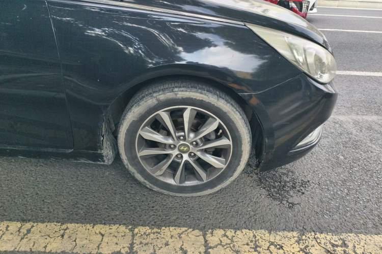 Used Hyundai Sonata 2013 2.0L Automatic Fashion Edition Right Front Wheel Hub
