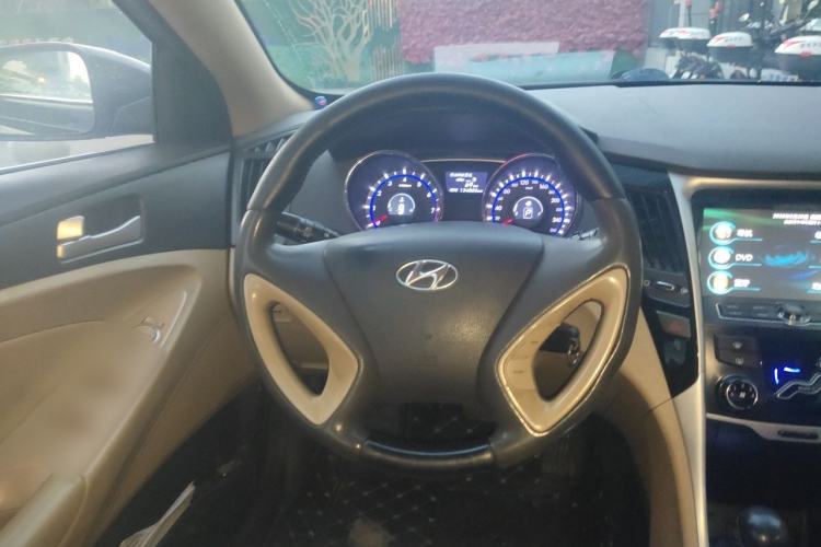 Used Hyundai Sonata 2013 2.0L Automatic Fashion Edition Steering Wheel