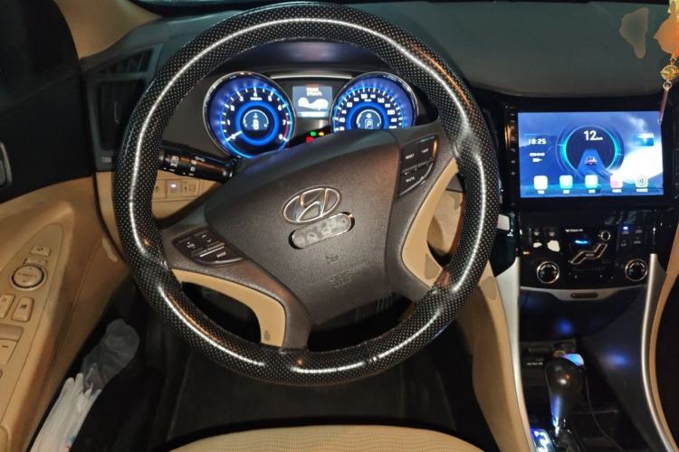 Used Hyundai Sonata 2013 2.0L Automatic Leading Edition Steering Wheel