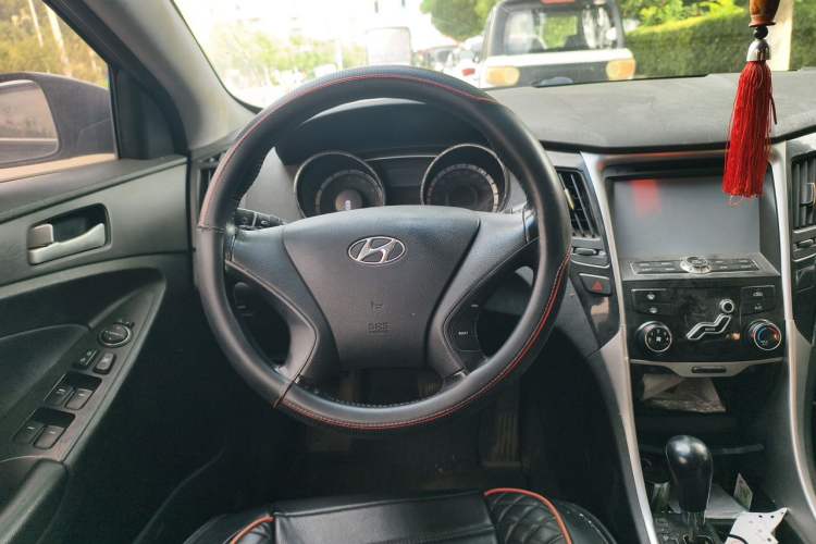 Used Hyundai Sonata 2013 2.0L Automatic Fashion Edition Steering Wheel