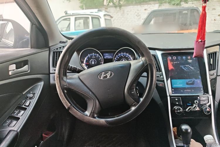 Used Hyundai Sonata 2013 2.0L Automatic Fashion Edition Steering Wheel