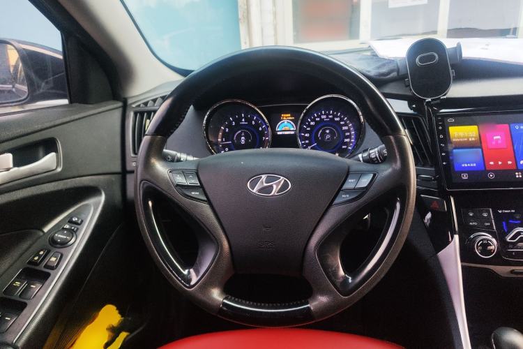 Used Hyundai Sonata 2013 2.0L Automatic Leading Edition Steering Wheel