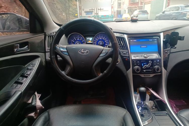 Used Hyundai Sonata 2013 2.4L Automatic Leading Edition China IV Standard Steering Wheel