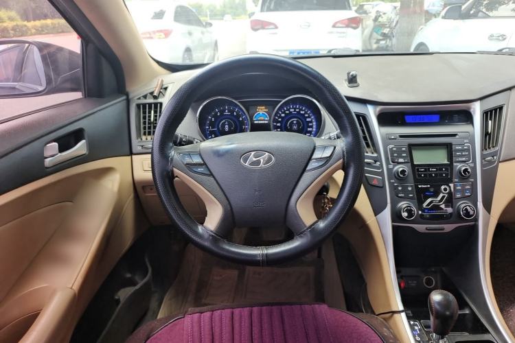Used Hyundai Sonata 2013 2.0L Automatic Leading Edition Steering Wheel