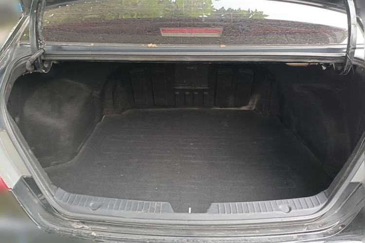 Used Hyundai Sonata 2013 2.0L Automatic Luxury Edition Trunk