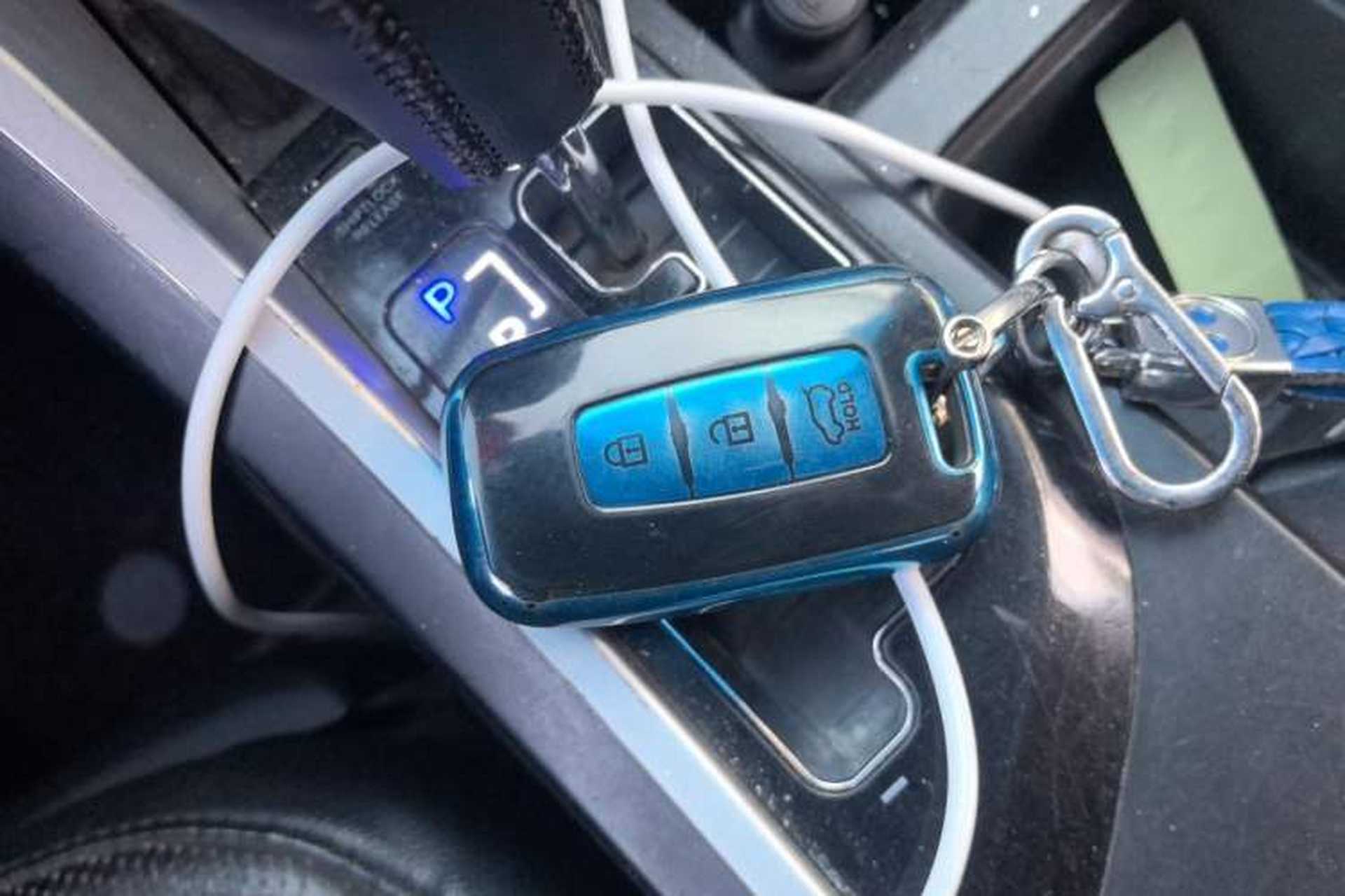Used Hyundai Sonata 2013 2.4L Automatic Luxury Version China IV Standard Vehicle Key