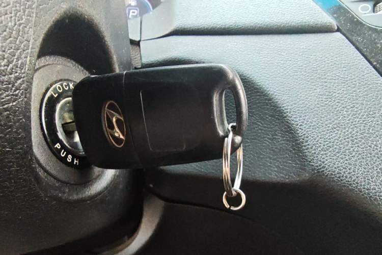 Used Hyundai Sonata 2013 2.0L Automatic Fashion Edition Vehicle Key