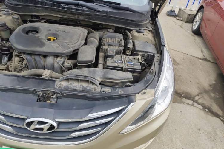 Used Hyundai Sonata 2013 2.0L Automatic Luxury Edition Engine Bay Left