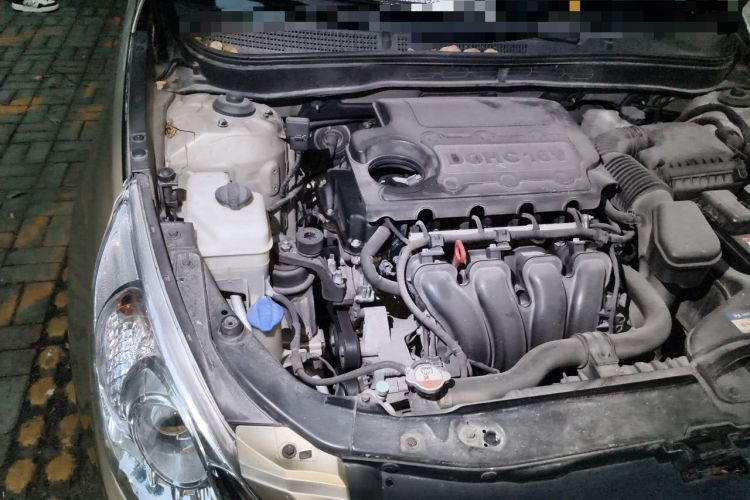 Used Hyundai Sonata 2013 2.4L Automatic Leading Edition China IV Standard Engine Bay Right