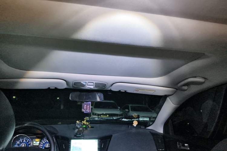 Used Hyundai Sonata 2013 2.4L Automatic Leading Edition China IV Standard Headliner