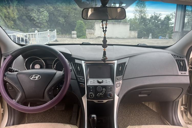 Used Hyundai Sonata 2013 2.0L Automatic Fashion Edition Interior 1