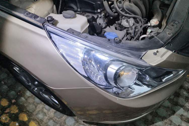 Used Hyundai Sonata 2013 2.4L Automatic Leading Edition China IV Standard Right Front Headlight
