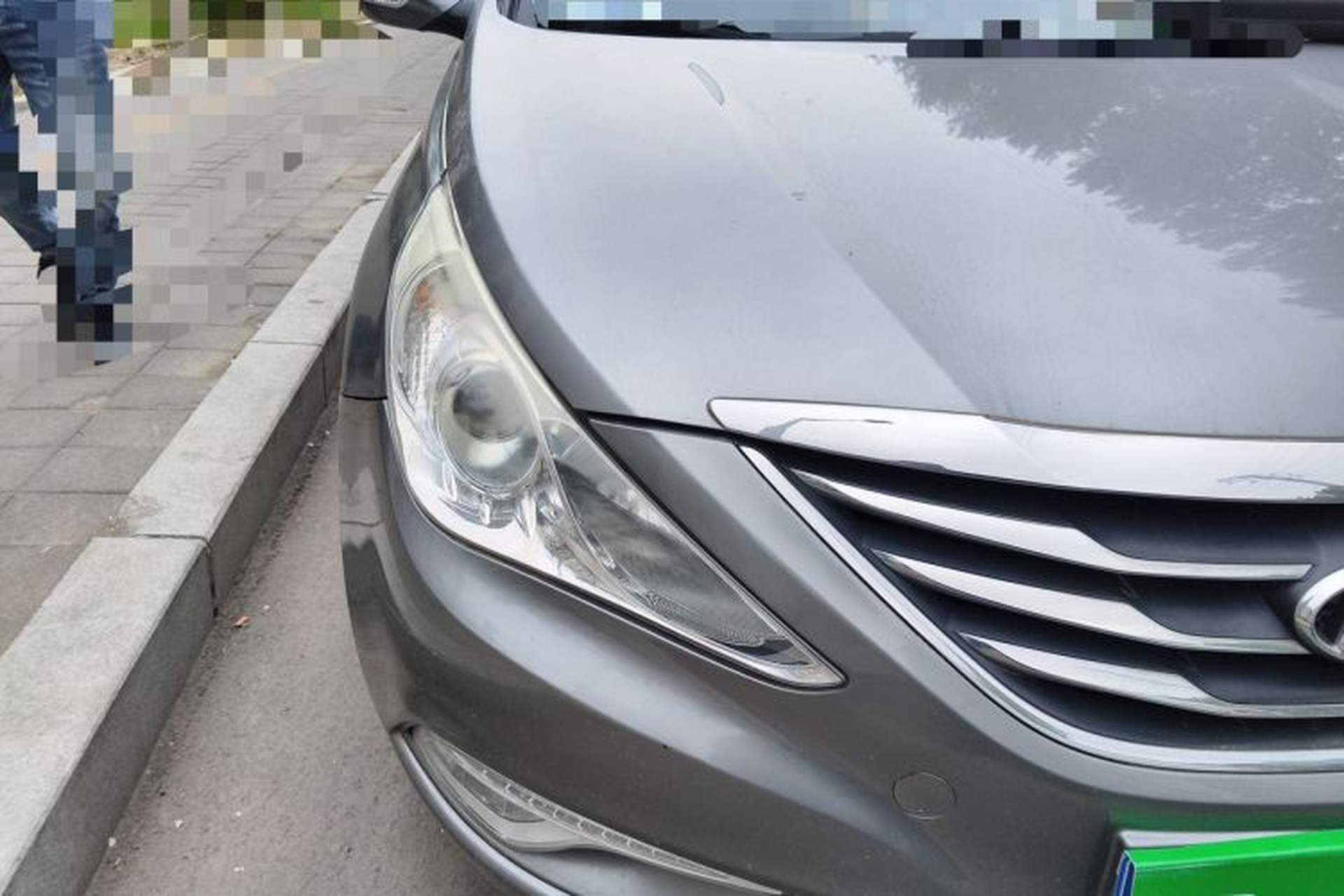 Used Hyundai Sonata 2013 2.0L Automatic Luxury Edition Right Front Headlight