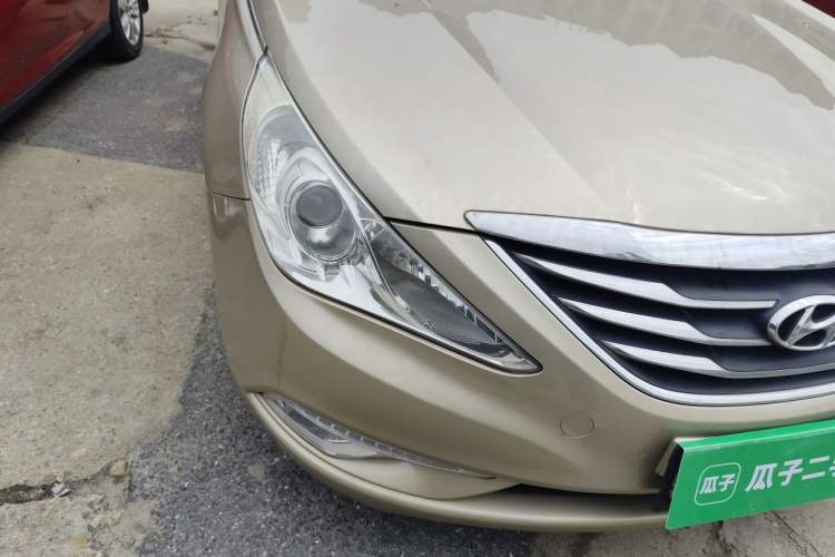 Used Hyundai Sonata 2013 2.0L Automatic Luxury Edition Right Front Headlight