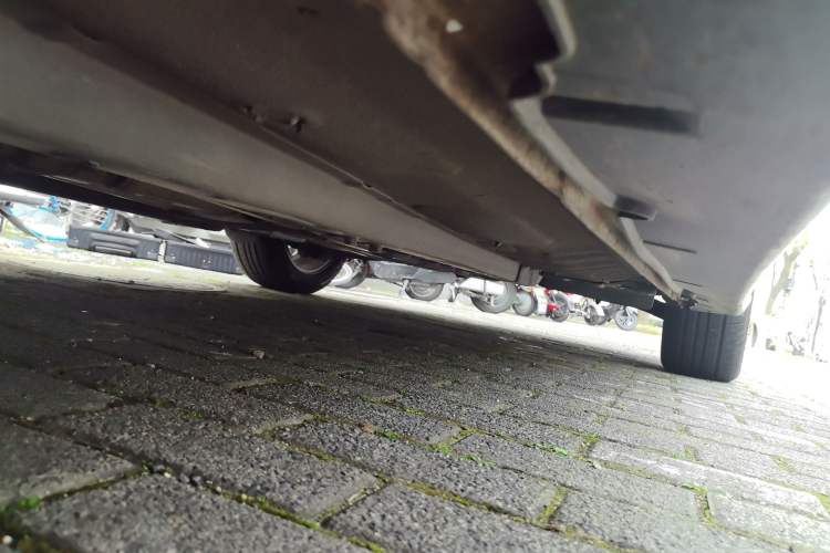 Used Hyundai Sonata 2013 2.0L Automatic Luxury Edition Chassis Front Left