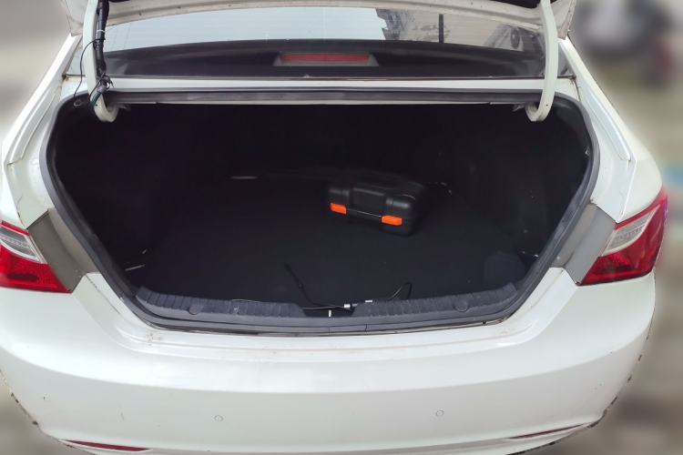 Used Hyundai Sonata 2013 2.0L Automatic Luxury Edition Trunk