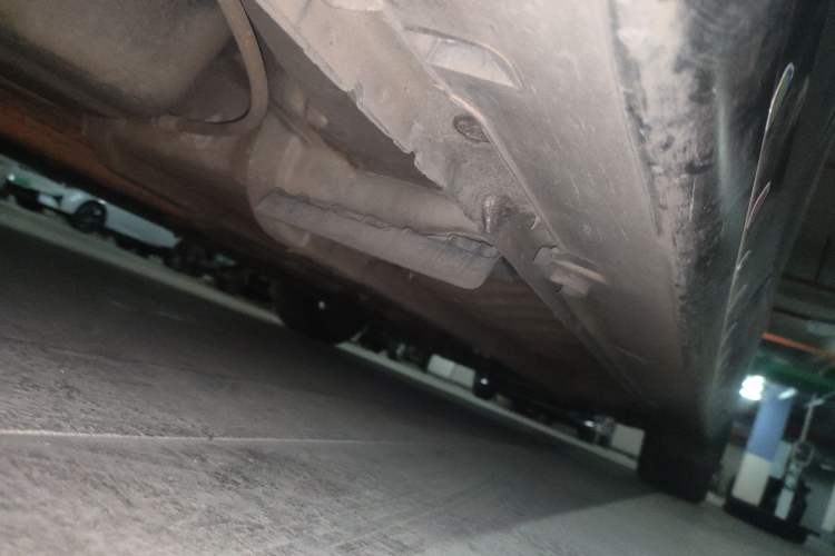 Used Hyundai Sonata 2013 2.4L Automatic Luxury Version China IV Standard Chassis Rear Right
