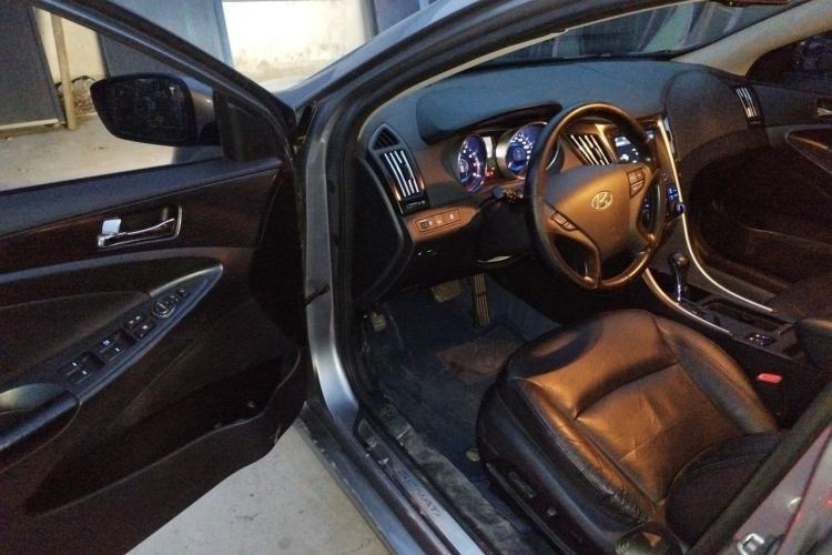 Used Hyundai Sonata 2013 2.4L Automatic Luxury Version China IV Standard Driver Seat