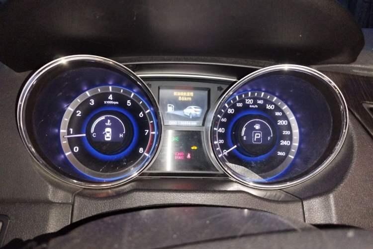 Used Hyundai Sonata 2013 2.4L Automatic Luxury Version China IV Standard Instrument Cluster