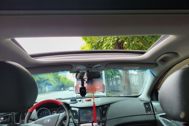 Used Hyundai Sonata 2013 2.0L Automatic Luxury Edition Headliner