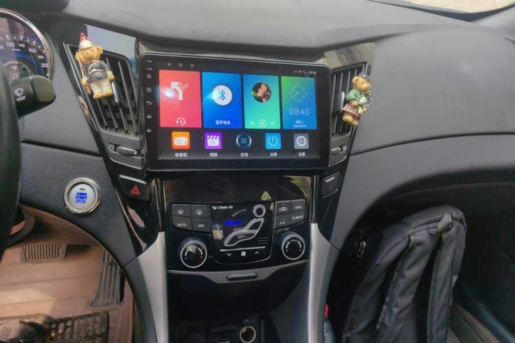 Used Hyundai Sonata 2013 2.0L Automatic Prestige Edition Audio And AC Panel