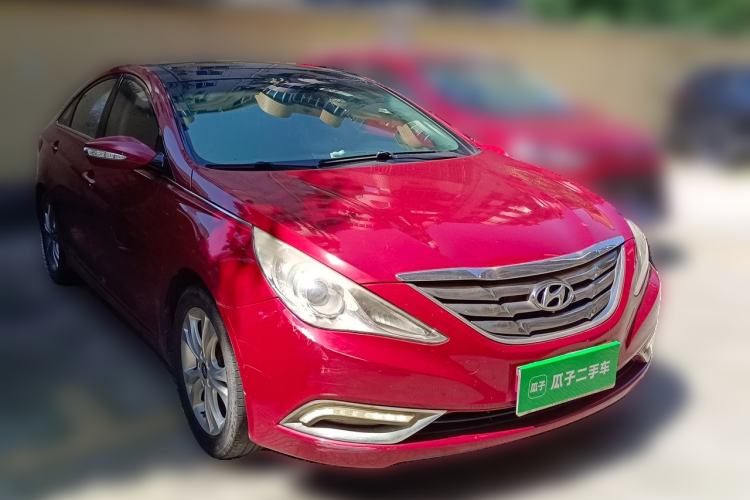 Used Hyundai Sonata 2013 2.0L Automatic Leading Edition Front Right 45 Deg