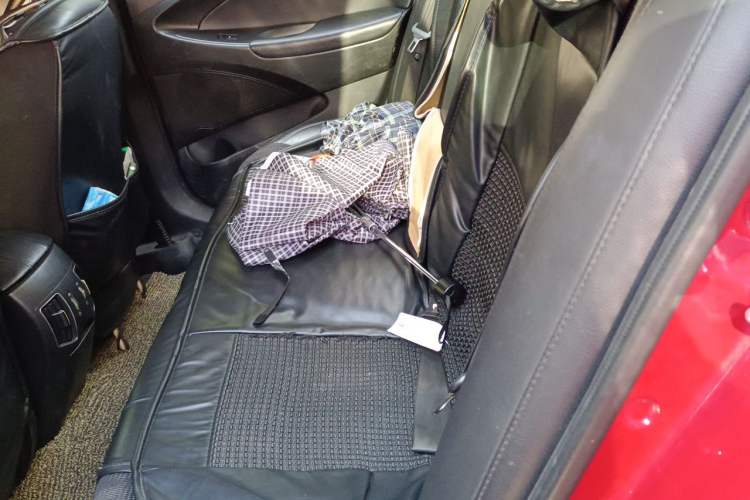 Used Hyundai Sonata 2013 2.0L Automatic Leading Edition Left Rear Seat