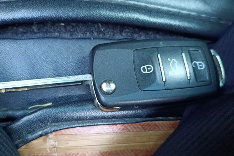 Used Hyundai Sonata 2013 2.0L Automatic Leading Edition Vehicle Key