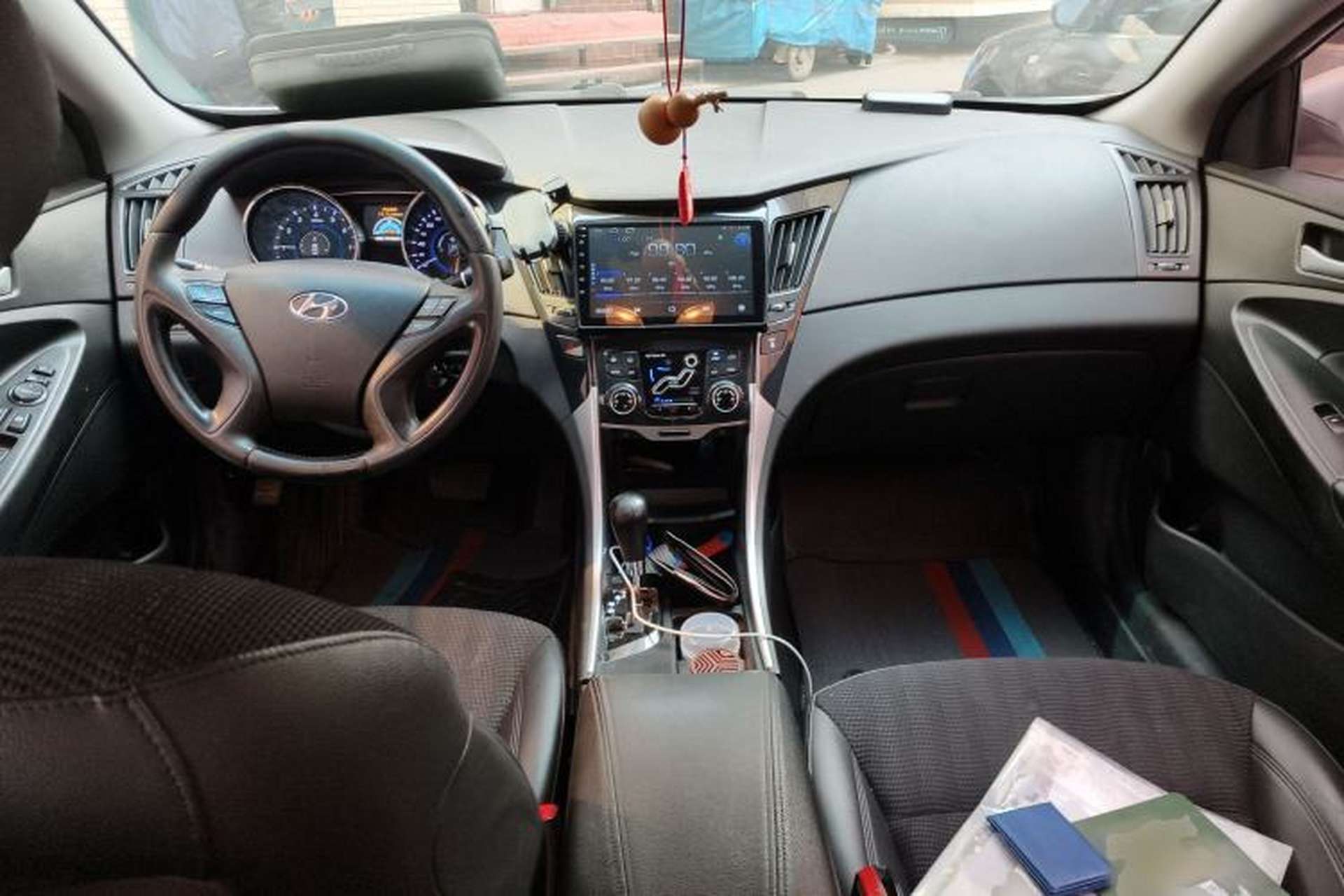 Used Hyundai Sonata 2013 2.0L Automatic Leading Edition Center Console