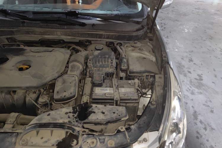 Used Hyundai Sonata 2013 2.0L Automatic Leading Edition Engine Bay Left
