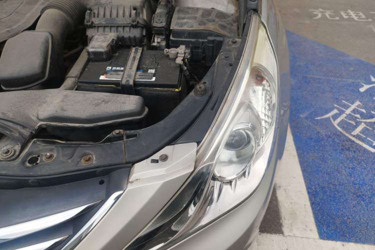 Used Hyundai Sonata 2013 2.0L Automatic Leading Edition Engine Bay Left