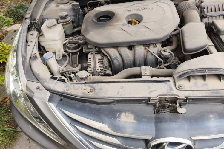 Used Hyundai Sonata 2013 2.0L Automatic Prestige Edition Engine Bay Right
