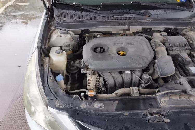 Used Hyundai Sonata 2013 2.0L Automatic Leading Edition Engine Bay Right