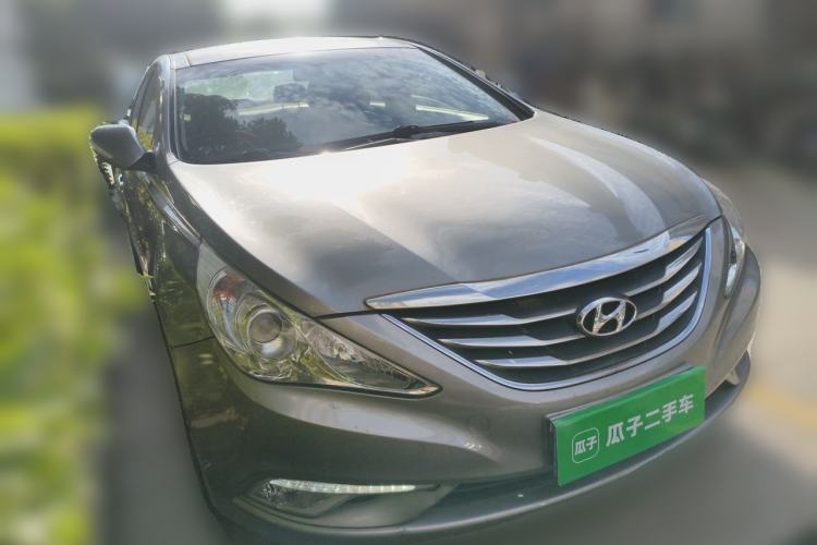 Used Hyundai Sonata 2013 2.0L Automatic Prestige Edition Front Right 45 Deg