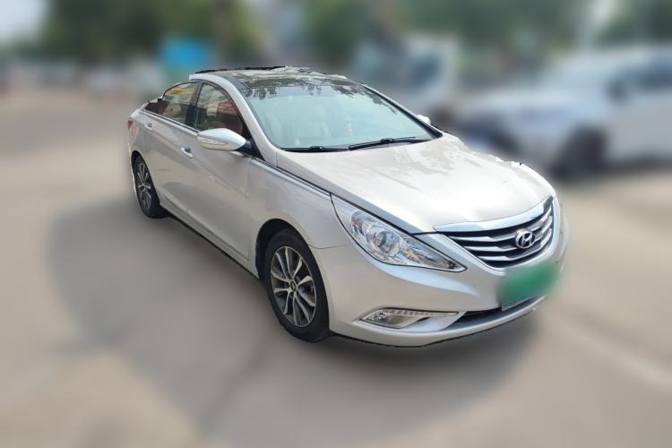 Used Hyundai Sonata 2013 2.0L Automatic Leading Edition Front Right 45 Deg