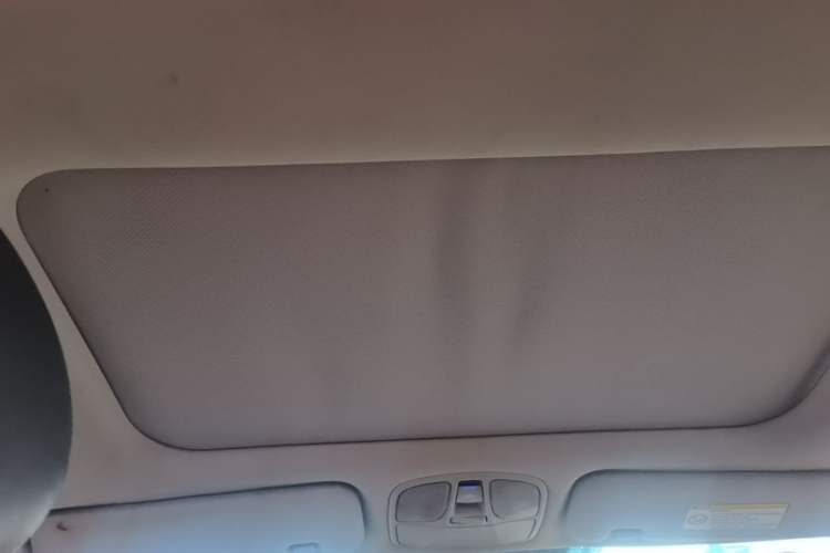 Used Hyundai Sonata 2013 2.0L Automatic Leading Edition Headliner