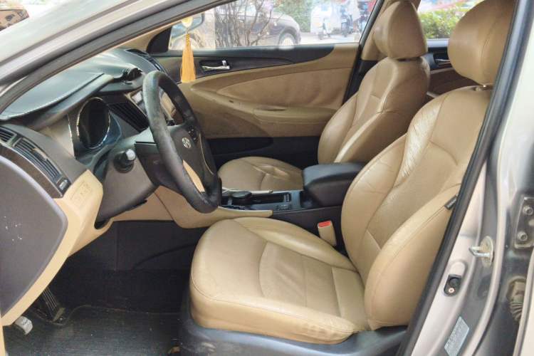Used Hyundai Sonata 2013 2.0L Automatic Luxury Edition Left Front Seat