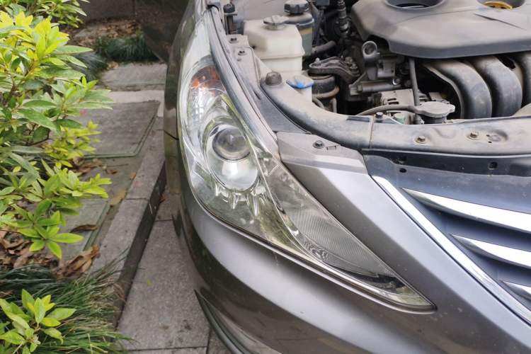 Used Hyundai Sonata 2013 2.0L Automatic Prestige Edition Right Front Headlight