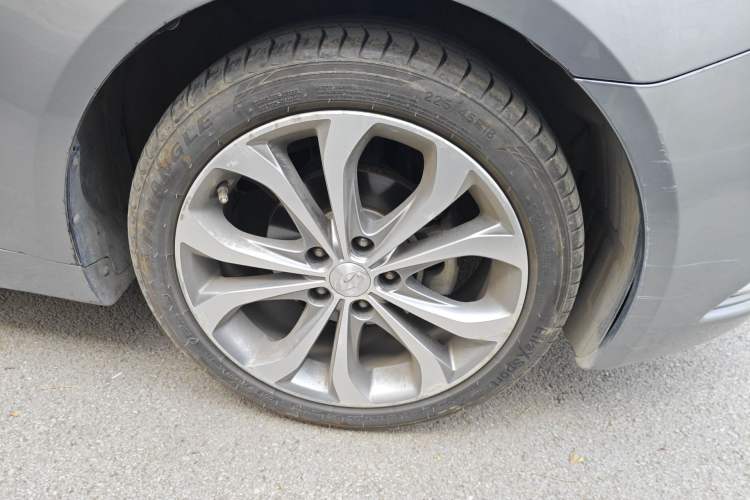 Used Hyundai Sonata 2013 2.4L Automatic Luxury Version China V Standard Right Front Wheel Hub