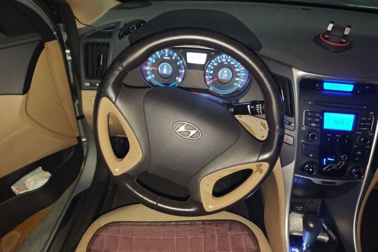 Used Hyundai Sonata 2013 2.0L Automatic Fashion Edition Steering Wheel