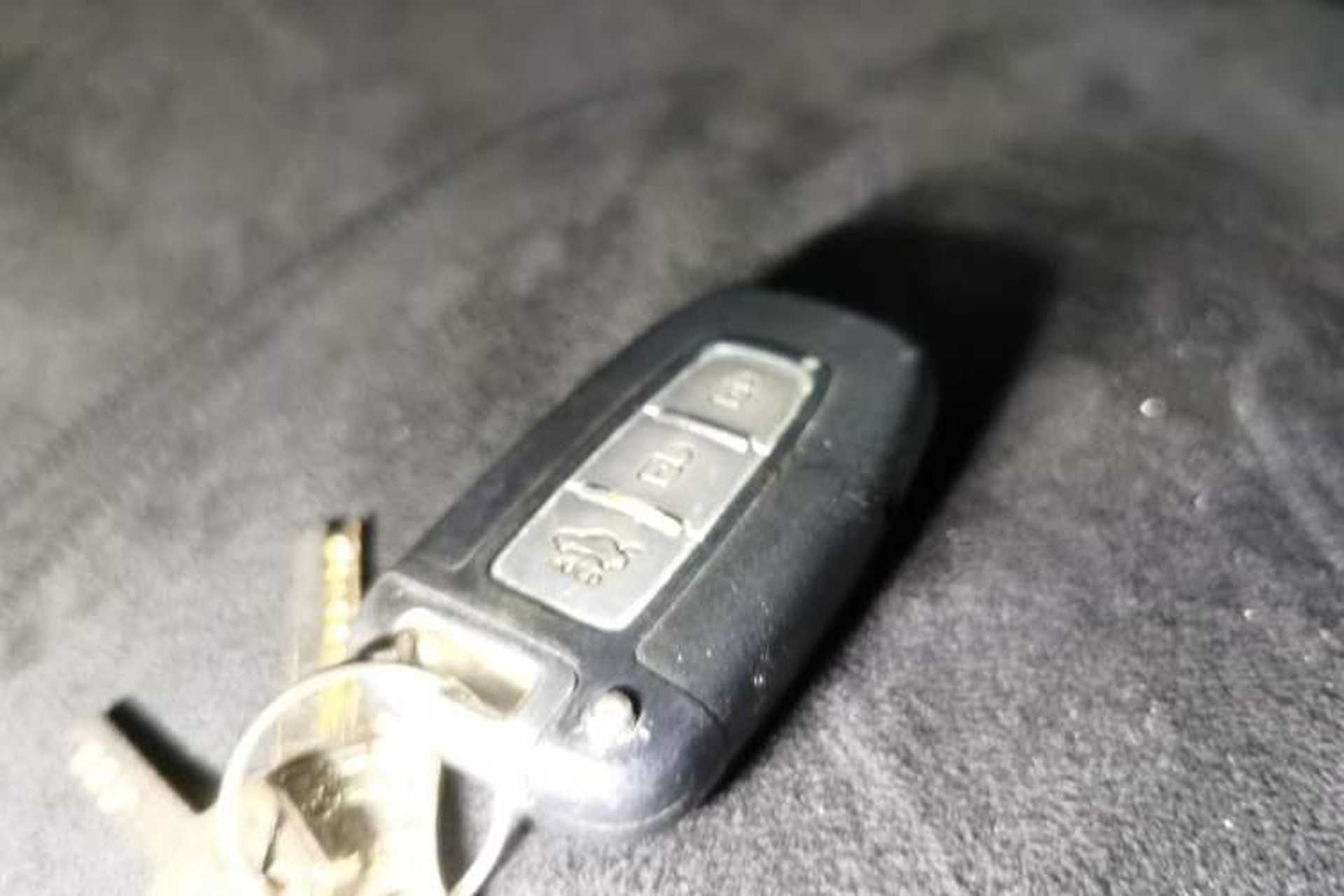 Used Hyundai Sonata 2013 2.0L Automatic Luxury Edition Vehicle Key